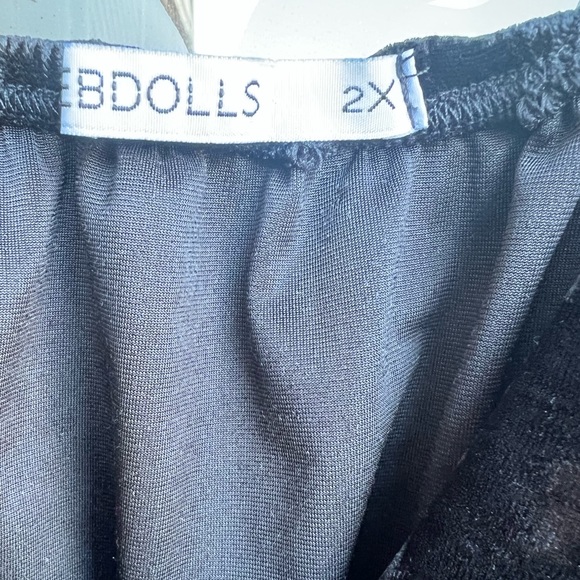 REBDOLLS Velvet Ruched Bodycon Dress - Picture 13 of 15